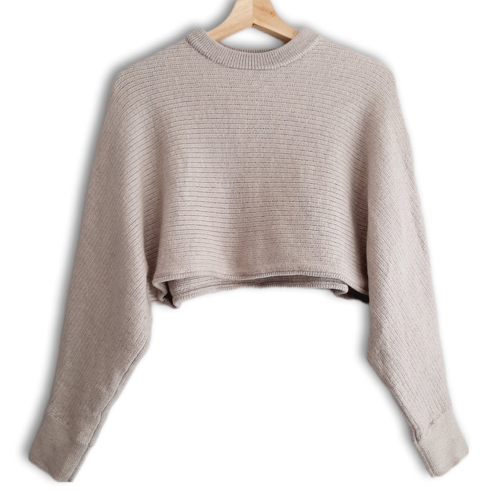 WILFRED FREE Lolan Aritzia 100% Merino Wool Cropped Crewneck Sweater Cream Sz 2